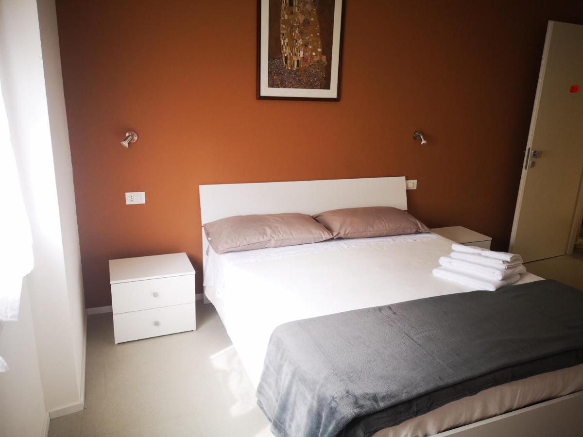 Camera Familiare con Bagno Privato