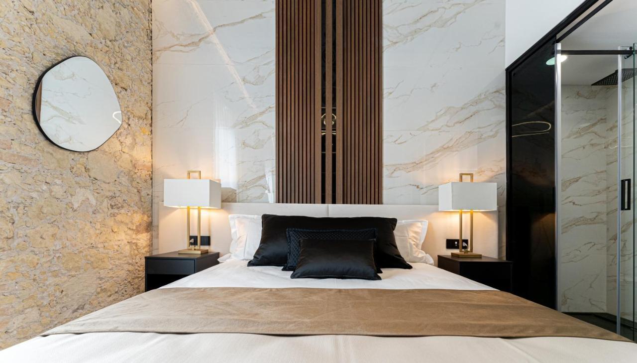 Deluxe Room,1235389175:JPEG