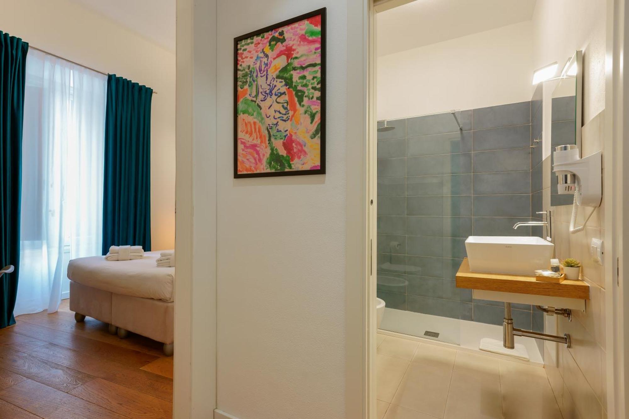 Large Double or Twin Room