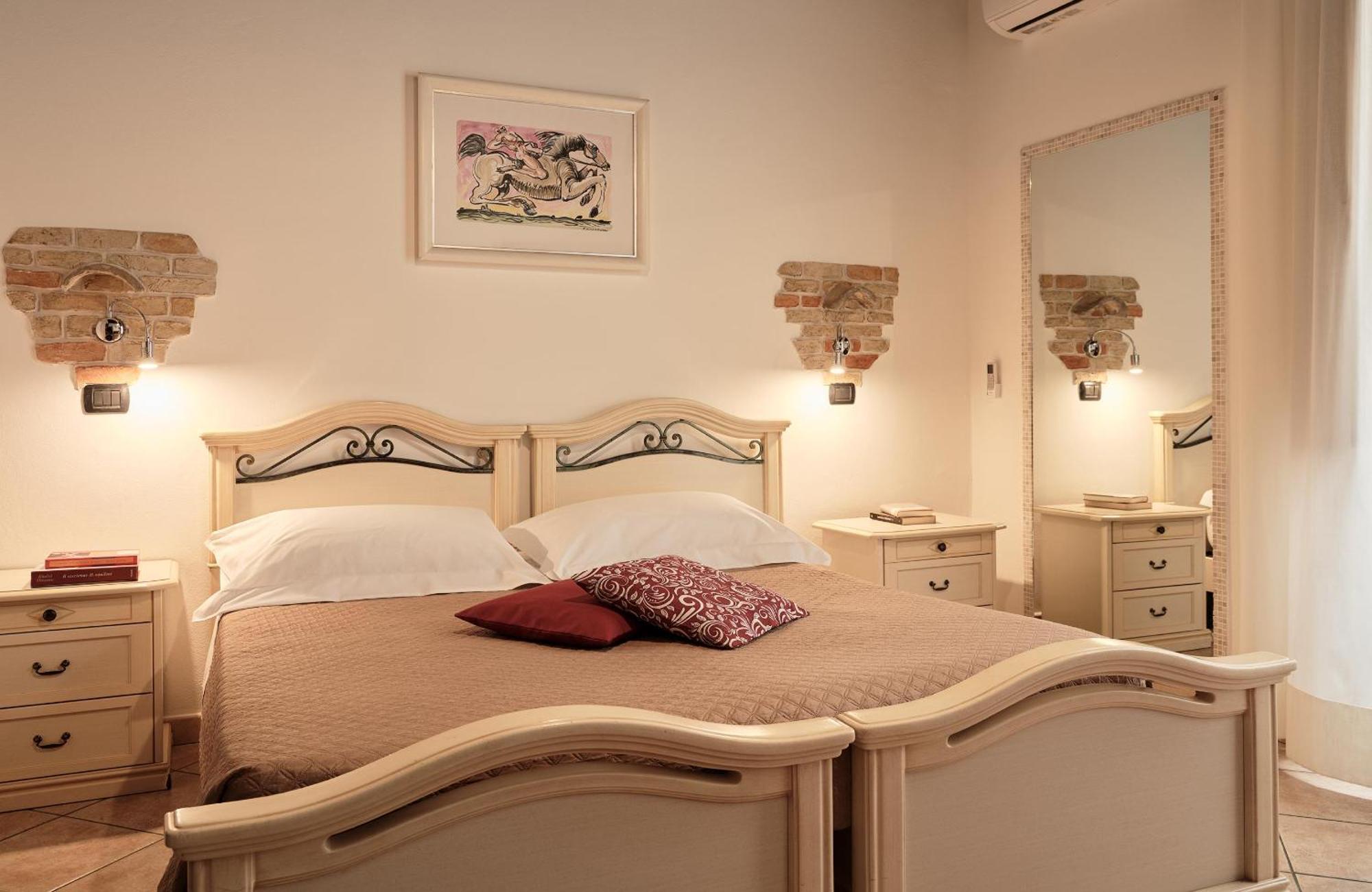 Standard Double Room,1651730769:JPEG