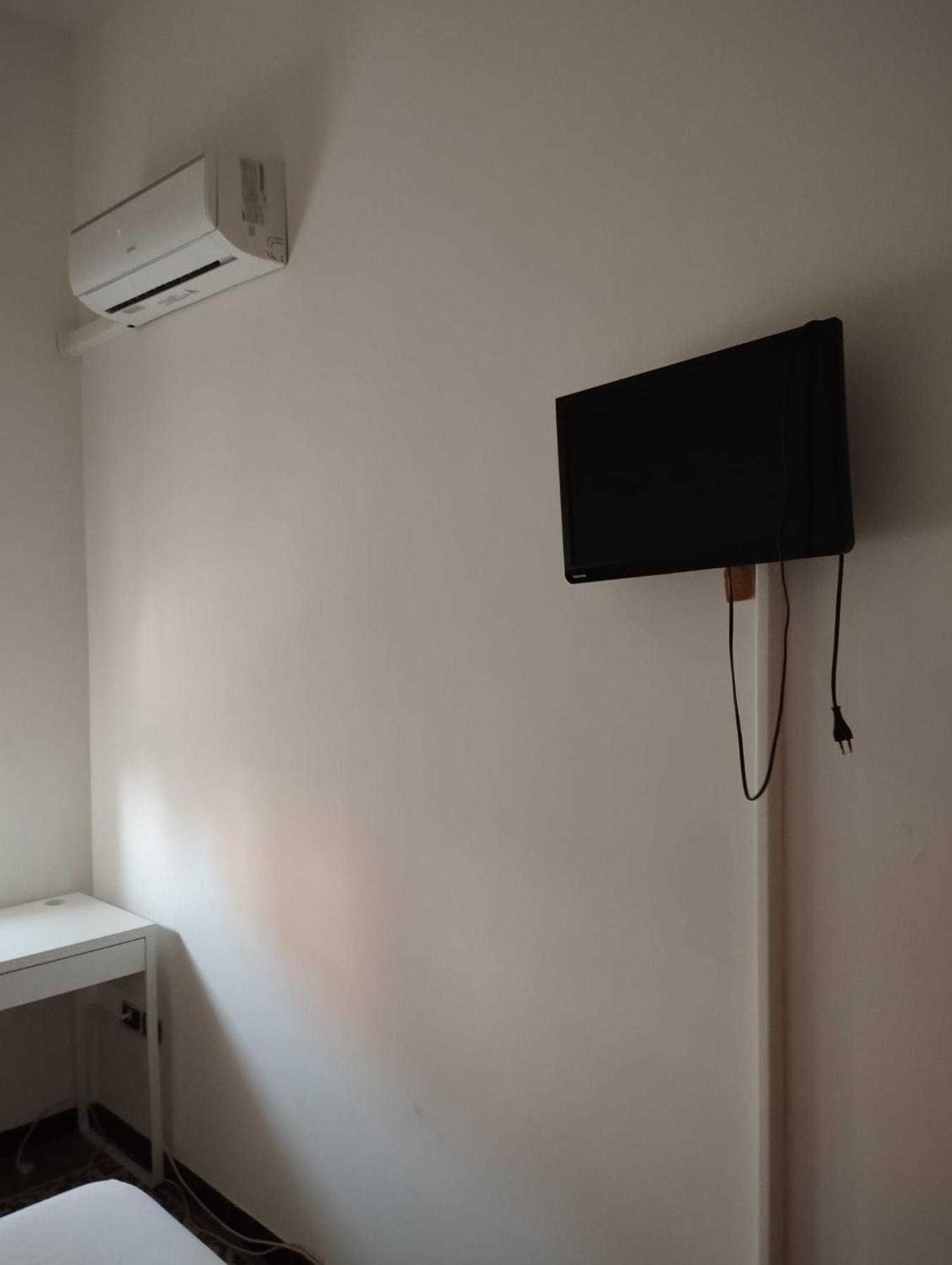 Triple Room Private Bathroom