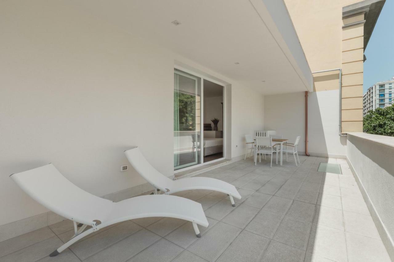 Suite with Terrace,831532463:JPEG