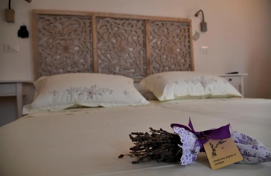 Bed And Breakfast San Saturnino-1