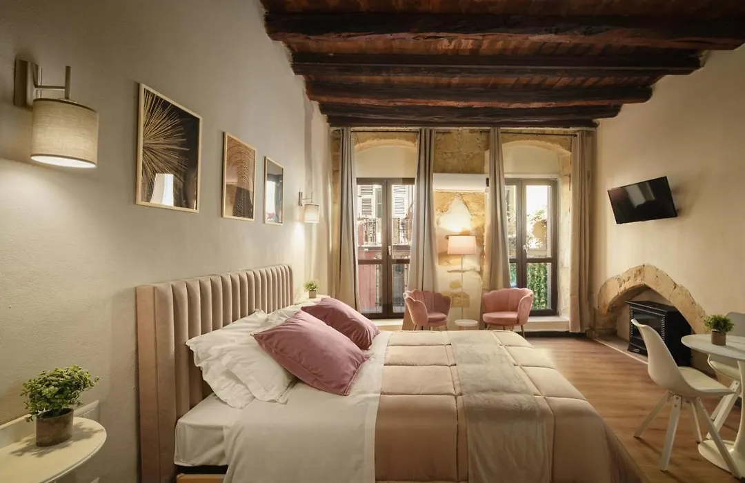 Oisife Apartments-1