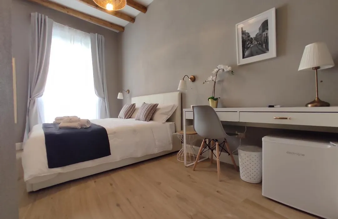 Manno Rooms B&B-1