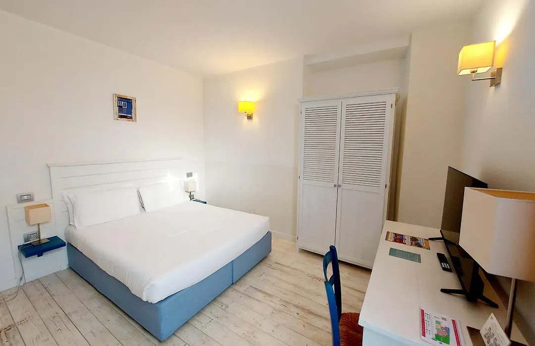 Hotel La Villa Del Mare-1
