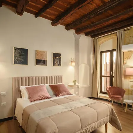 Oisife Apartments-2