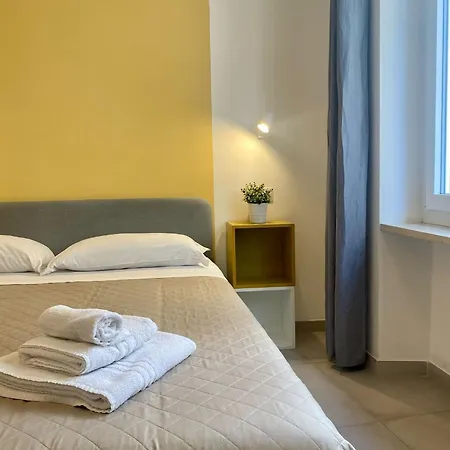 Istai Cagliari City Center Rooms-3