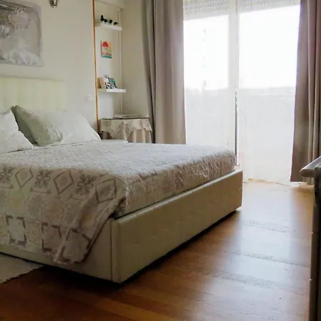 Luna Rossa Rooms-3