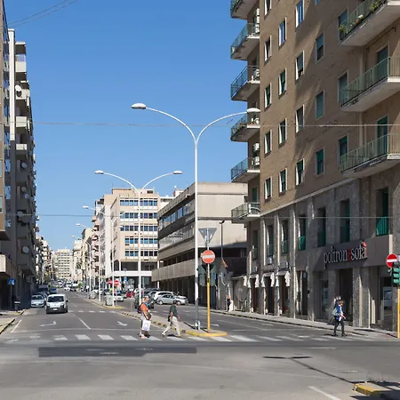 Budget Rooms Cagliari-3