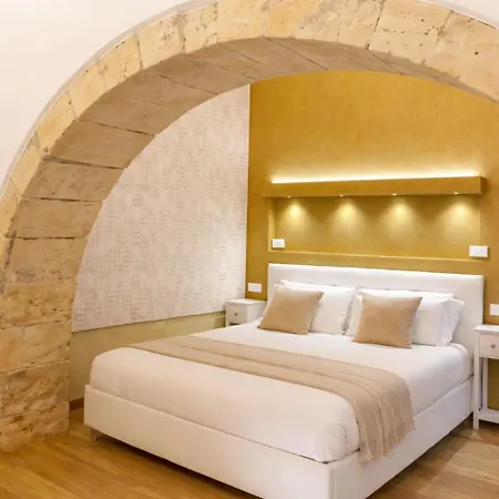 Martini Castello Boutique Rooms - Historic Center & Cathedral-3